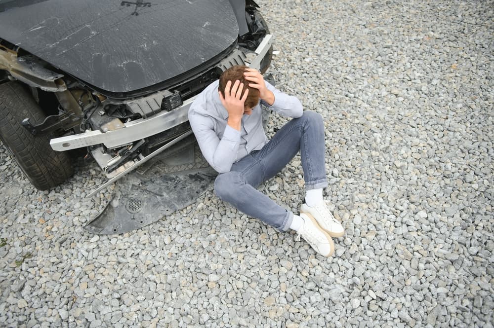 Man kept his hand on the head after serious car wreck